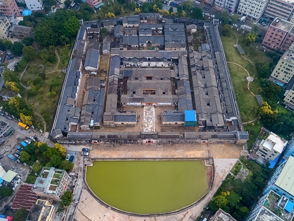 大万世居——深圳坪山古堡式客家围屋建筑