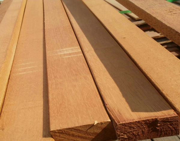 巴劳木 黄巴劳木板材 梢木 巴劳木地板（元/立方米）--上海肃曲木业有限公司
