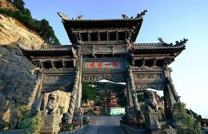 唐际根：长江流域青铜文化遗址可申报世界文化遗产