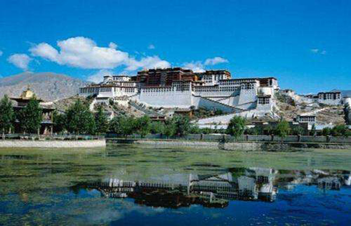 蔡武：努力使西藏文化遗产传承有序繁荣发展