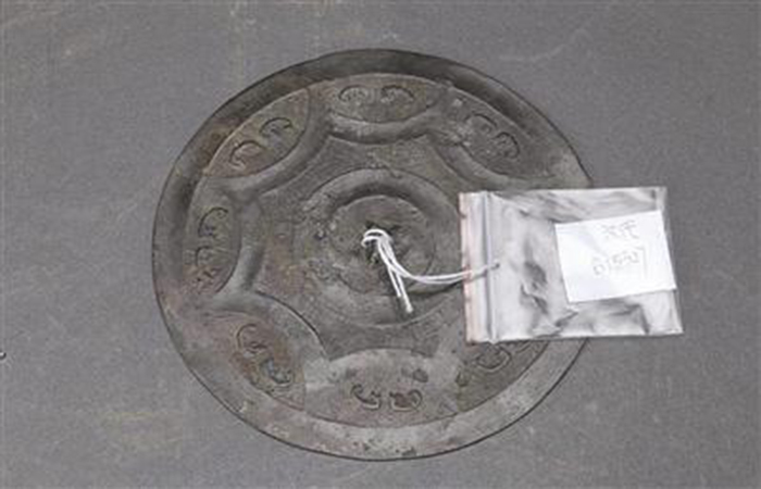 四川博物院174件残损老化青铜器成功修复