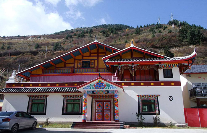 青藏地区的民居特色图片