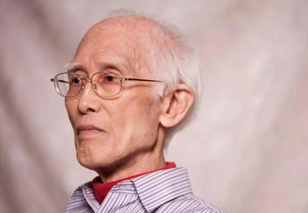 余光中：當(dāng)我死時，葬我在長江與黃河之間