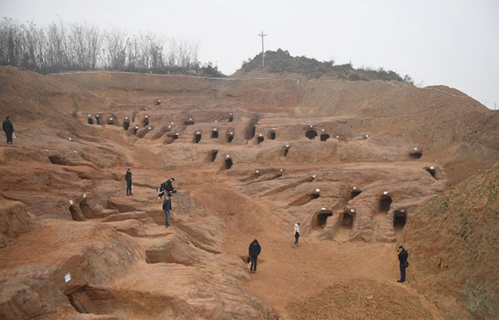 成都发现大规模汉代崖墓群