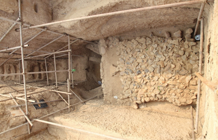 国内首次发现：鹤壁出土的明清石块“龟顶墓”