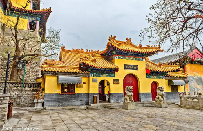 汉传佛教寺院建筑风格的演变