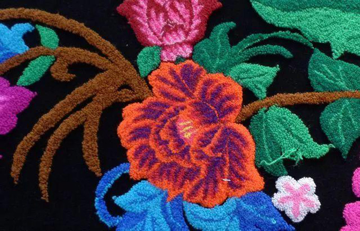 艳丽的色彩，特色的民族符号——柯尔克孜族刺绣