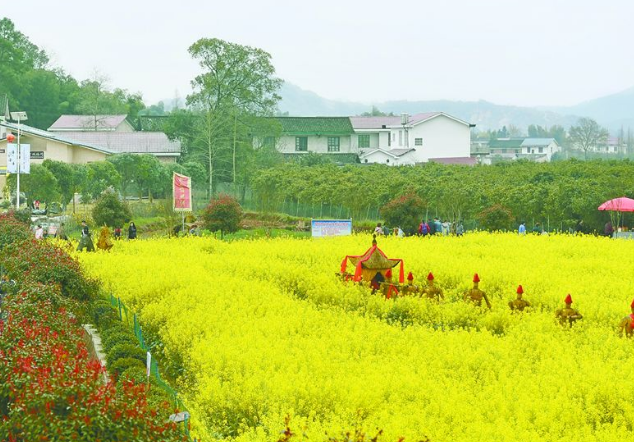 乡村旅游+精准扶贫