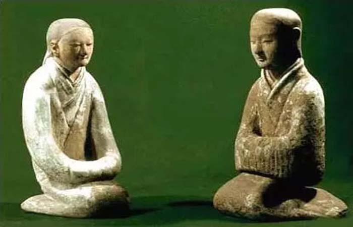 “椅子”未出现时，古代的中国人又是怎样坐的呢？