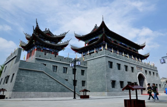 中国仿古建筑的元素应用以及设计要点