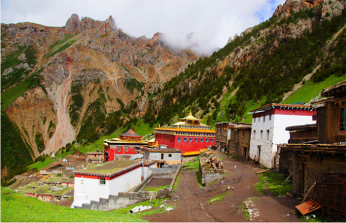 达那寺：藏区唯一一座格萨尔岭国寺院