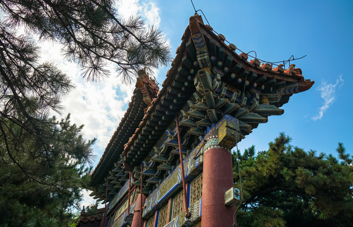 京城古寺繁多，最有名最古老是哪座？