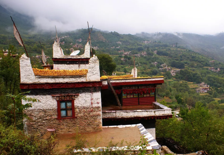 藏族传统民居建筑