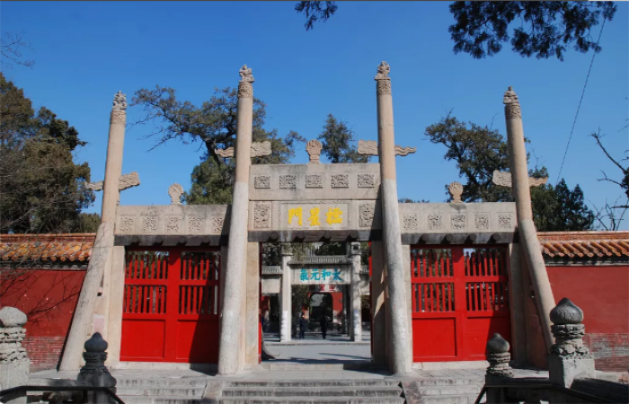 中国古建筑中为何文庙中要修建棂星门？