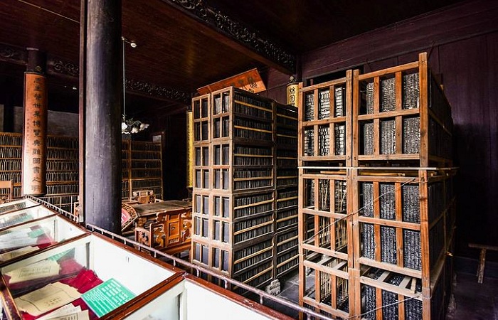 云南古代书院藏书的历史与特色