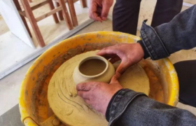 非遗之美——维吾尔族模制法土陶烧制技艺