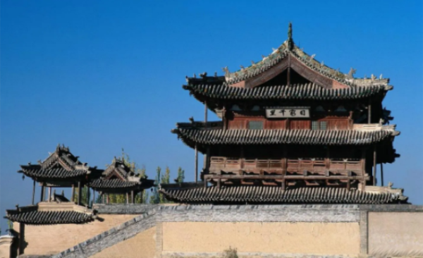 中国传统建筑的自然和谐美