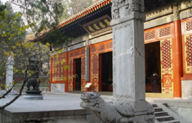 卧佛寺——北京西山上的千年寺庙