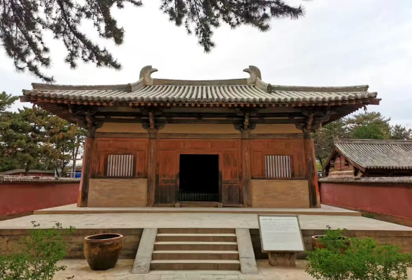 南禅寺大殿：中国现存古老的木构建筑